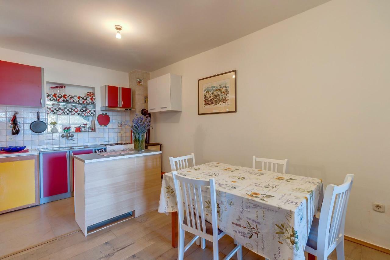 Apartment Matija Čunski エクステリア 写真