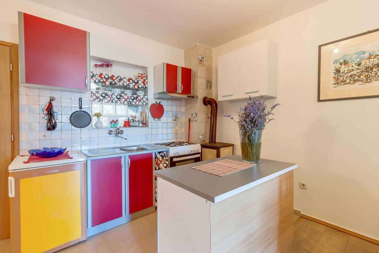Apartment Matija Čunski エクステリア 写真